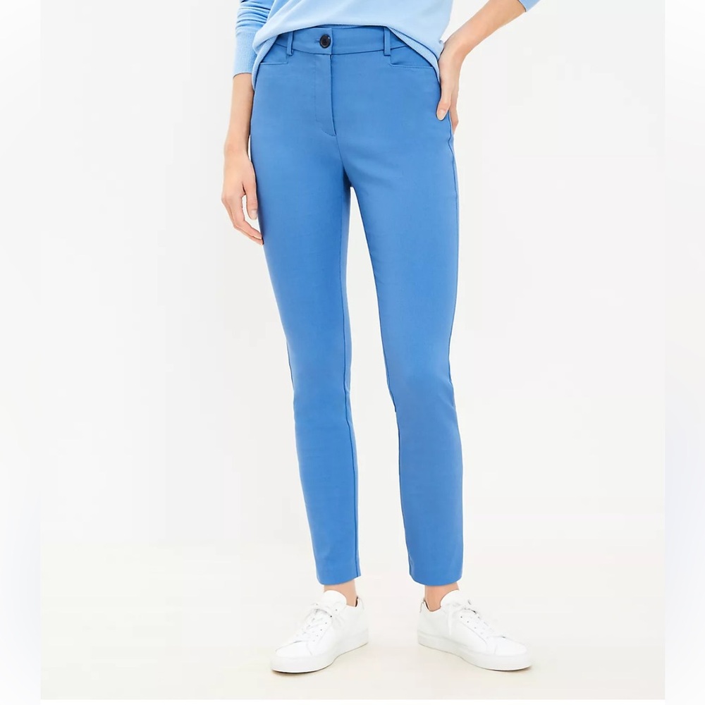 LOFT The Sutton‎ Skinny flat front Stylish Blue Pants Mid Rise ankle length Sz 8